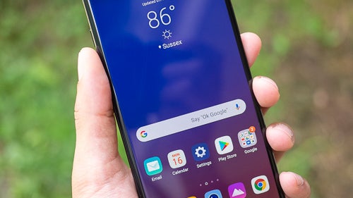 LG V35 ThinQ Review