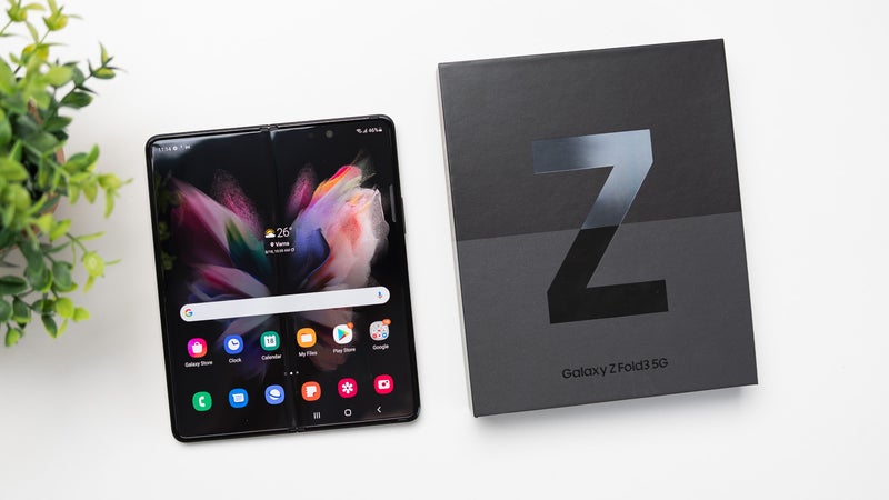 Samsung Galaxy Z Fold 3 review: key features