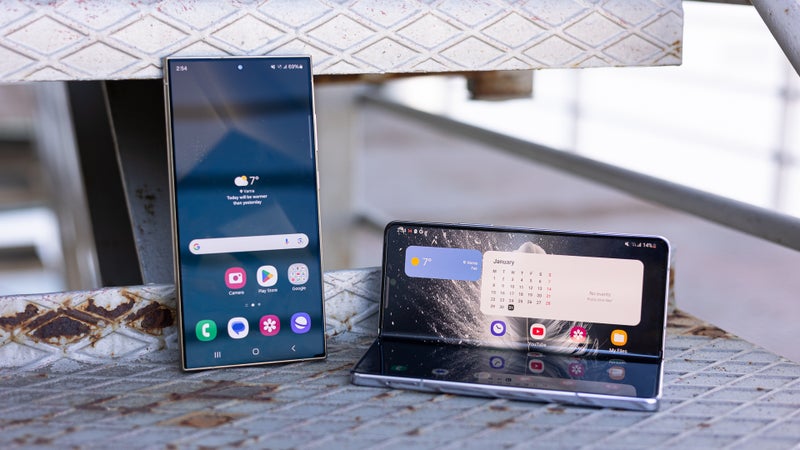 Samsung Galaxy S24 Ultra vs Galaxy Z Fold 5: The Fold and the Beautiful