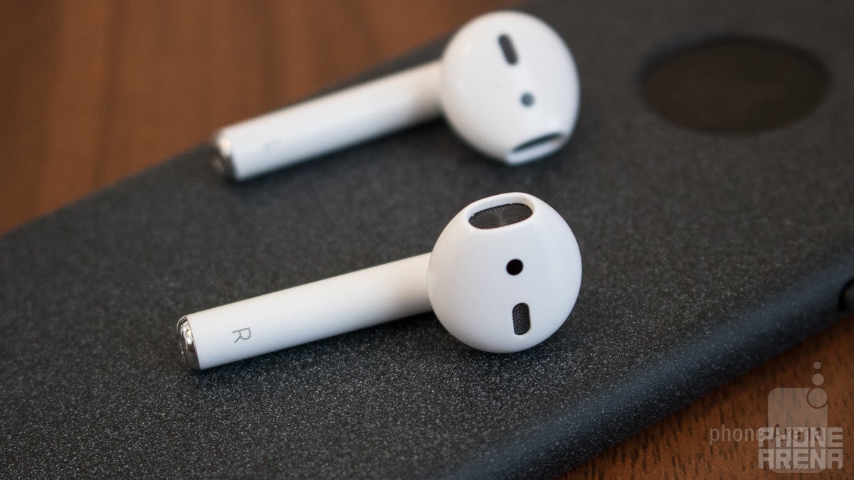 Apple AirPods Review