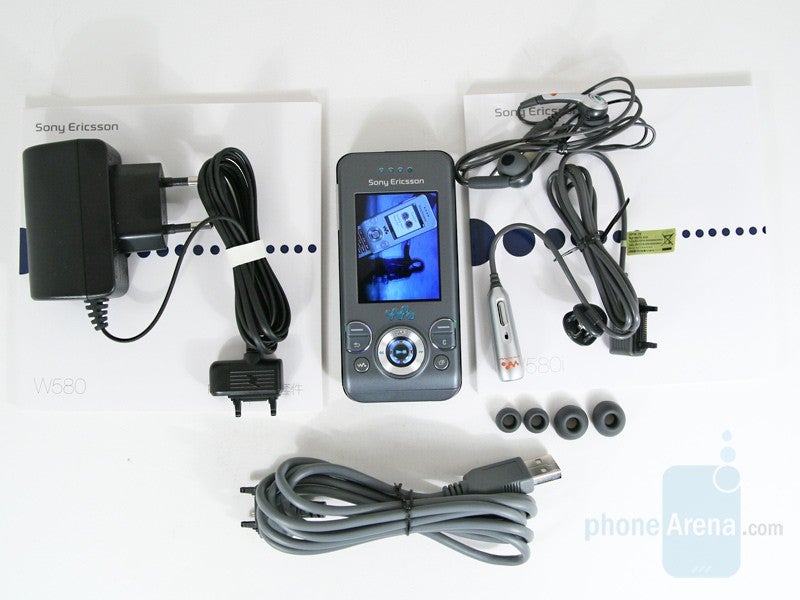 Sony Ericsson W580 Review