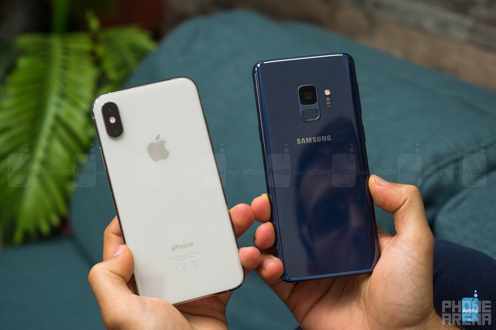 Apple iPhone XS / Max vs Samsung Galaxy S9 / S9+