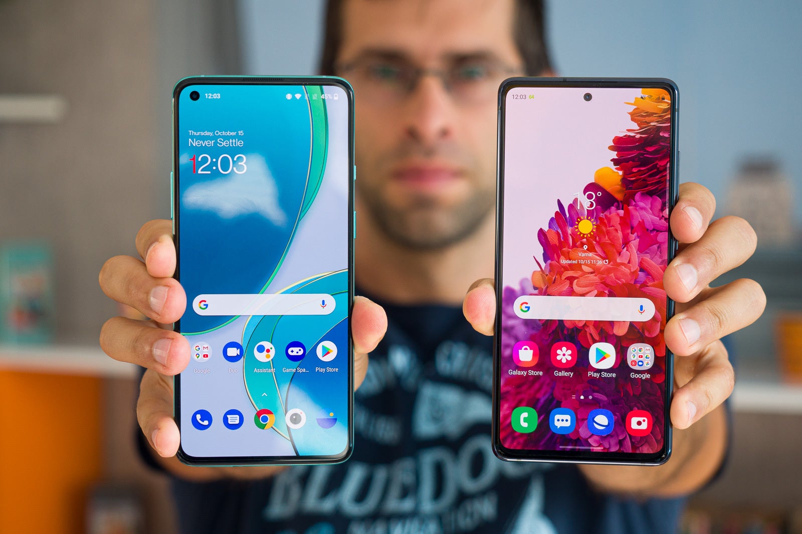 OnePlus 8T vs Samsung Galaxy S20 FE