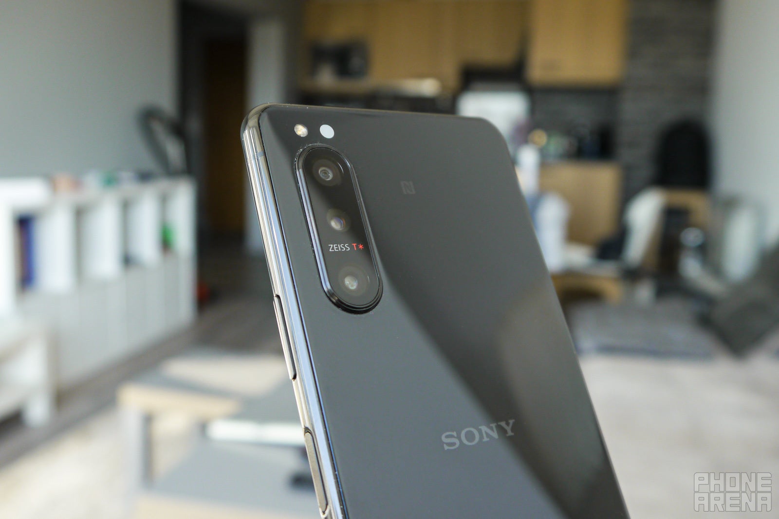 Sony Xperia 5 II Review