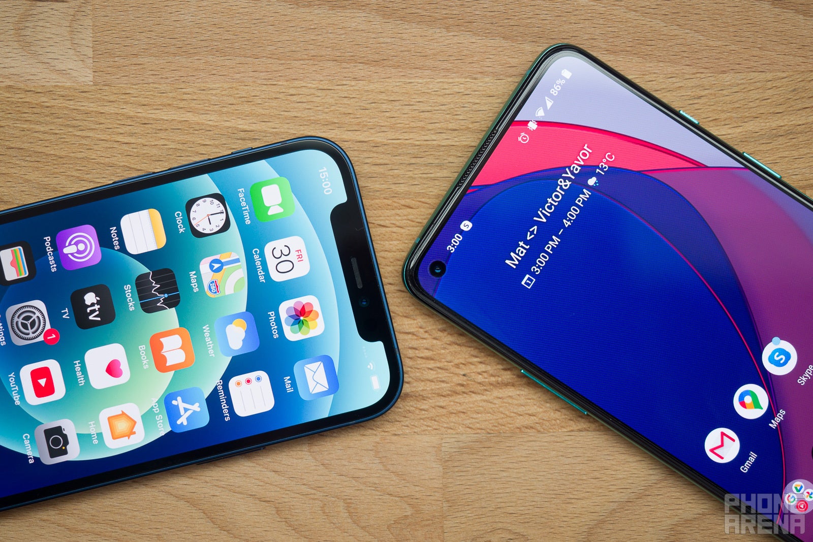 OnePlus 8T vs iPhone 12