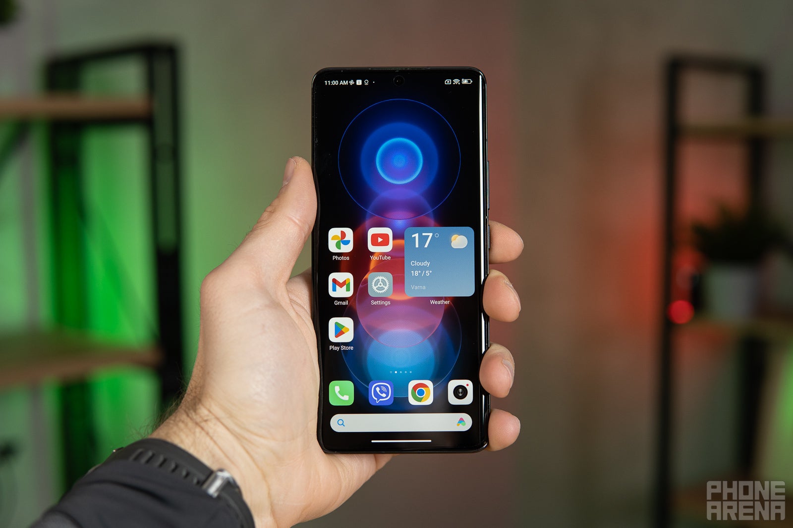 (Image Credit - PhoneArena) The Xiaomi 13 Pro steps up the camera game and battery life, but is also very expensive - Xiaomi 13 Pro Review: great battery life and a solid camera, but at a very high price