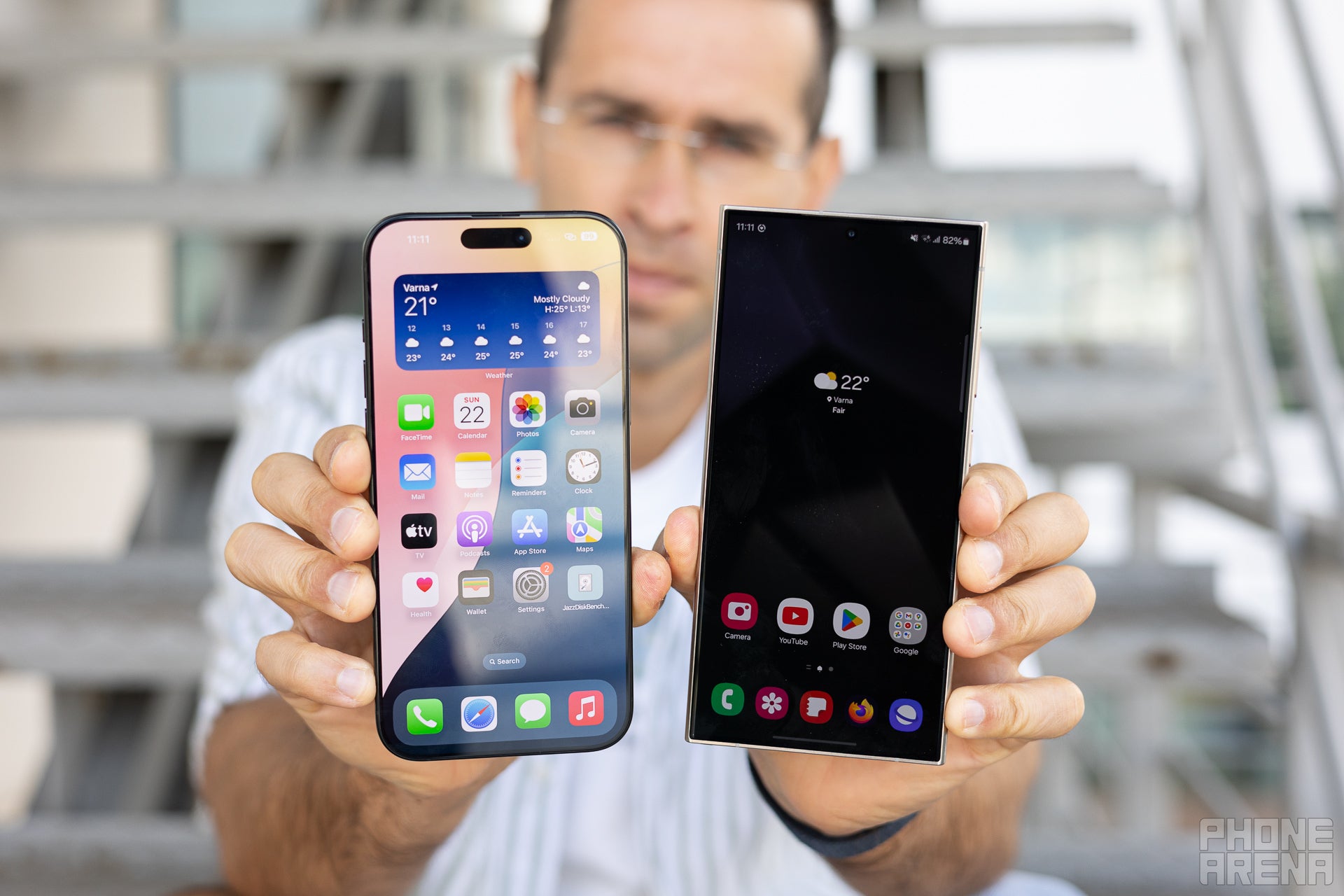 iPhone 16 Pro Max vs Galaxy S24 Ultra: Battle of the Bigs