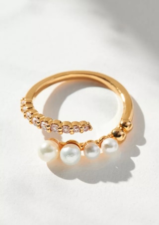 Crystal Pearl Ring