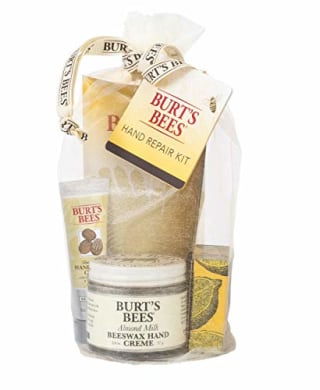 Burt&#039;s Bees Hand Repair Set