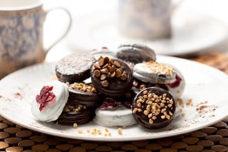 Barnett&#039;s Chocolate Covered Sandwich Cookies Gift Box