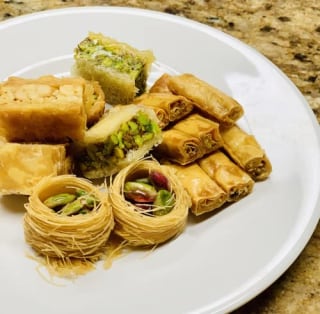 Alreef Assorted Mediterranean Baklava 800g (70-80PCS)