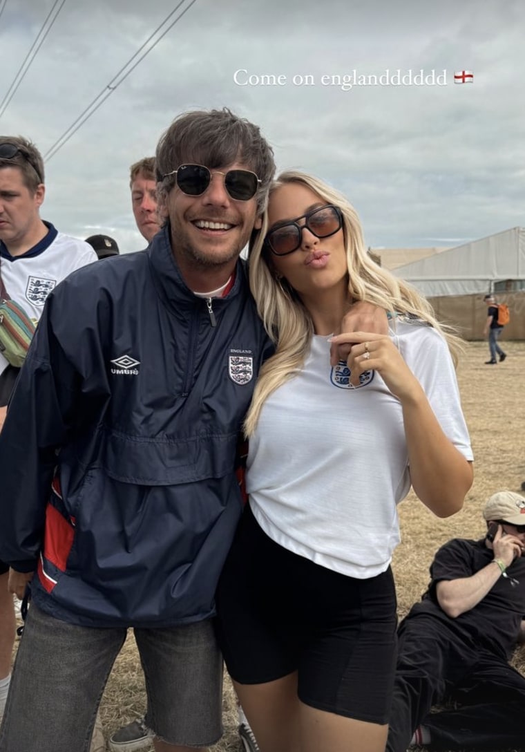 Louis Tomlinson with his sister, Lottie.