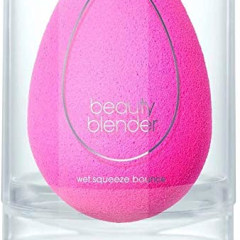 The BEAUTYBLENDER Original Pink Blender Makeup Sponge for blending liquid Foundations, Powders and Creams. Flawless, Professional Streak Free Application Blend, Vegan, Cruelty Free and Made in the USA