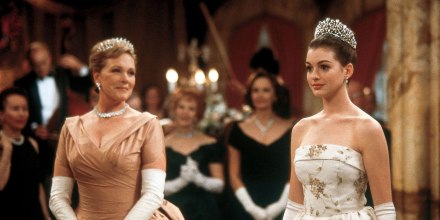 THE PRINCESS DIARIES. Year: 2001.  Stars: JULIE ANDREWS; ANNE HATHAWAY.