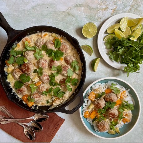 Skillet thai curry chicken meatballs