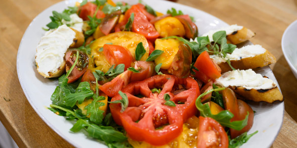 Anne Burrell's Heirloom Tomato Salad