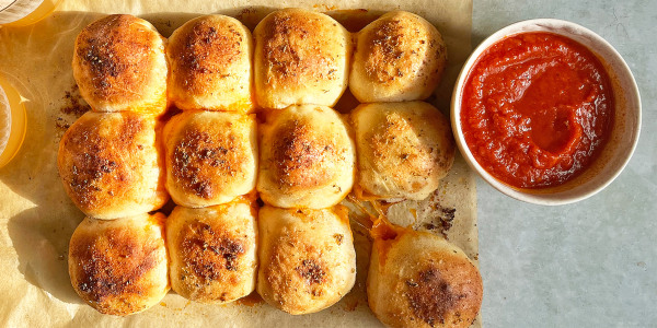 Pull-Apart Pizza Sliders