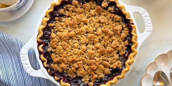 Blueberry Crumb Pie