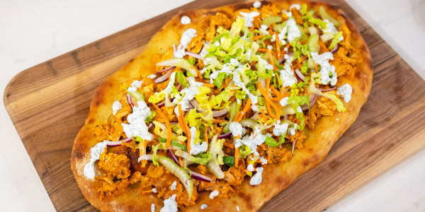 Truff Buffalo Chicken Flatbread