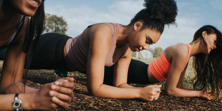 Women do the plank