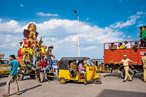 Photo: Getty Images : Festive Fervour: Ganesh puja committees bring their idols to the Pattinapakkam beach in Chennai
