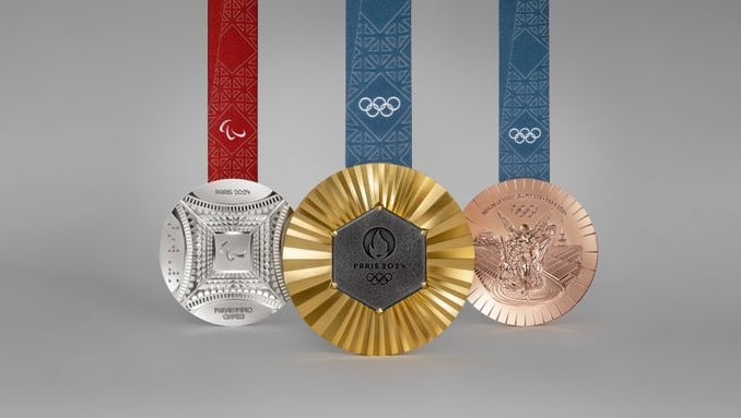 Photo - X/TonyEstanguet : The Paris 2024 Olympic medals.