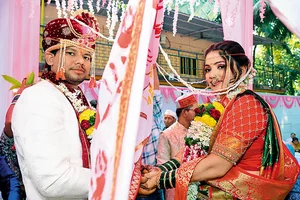 Photo: Dr Swapnil Gadag : Back to Roots: Swapnil Gadag and Manju Gosai’s fairytale Warli wedding  