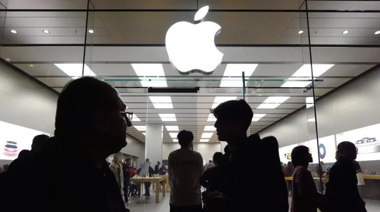 US Sues Apple In Antitrust Lawsuit - AP