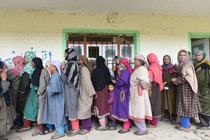 File Photo : Polling in Srinagar on Monday |