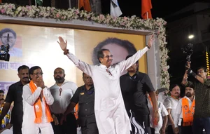 Dinesh Parab/Outlook : Uddhav Thackeray addressing a rally in Ratnagiri-Sindhudurg Lok Sabha constituency in the state's coastal belt for party candidate and sitting MP Vinayak Raut. Photo by: Dinesh Parab/Outlook