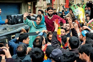 Photos: Naseer Ganai : Gearing up for Polling Day: PDP’s Mehbooba Mufti addressing a crowd at Qazigund in South Kashmir on April 16, 2024