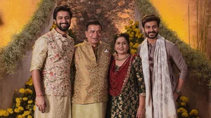 Instagram : Vicky Kaushal and Sunny Kaushal with their parents