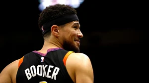 File : Phoenix Suns' Devin Booker dominated the NBA game against the New Orleans Pelicans on Tuesday (April 2, 2024).