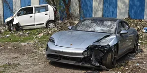 PTI : Porsche car involved in the accident | 
