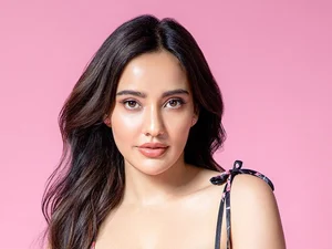 Instagram : Neha Sharma