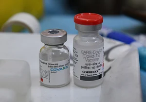  (Photo by Sonu Mehta via Getty Images) : A ville of "Corbevax" and Covaxin vaccine Covid-19 vaccine at Darya Ganj , on May 28, 2022 in New Delhi, India.