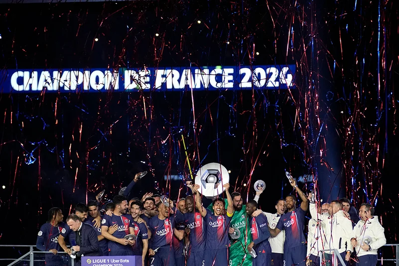 PSG won French League One trophy 