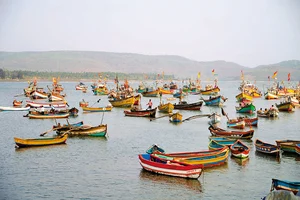 Photo: Dinesh Parab : A Vanishing Way of Life: 
Fishing boats at Jivana Bandar, Srivardhan in Raigad district