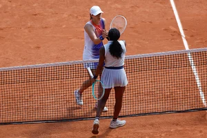 | Photo: AP/Aurelien Morissard : French Open Tennis: Iga Swiatek vs Coco Gauff