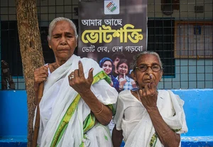 (Photo by Sudipta Das via Getty Images) : Old women are showing their voting mark after casting their vote at a Model Pink booth during the seventh and last phase of India&#039;s general election in Kolkata, India, on June 1, 2024.