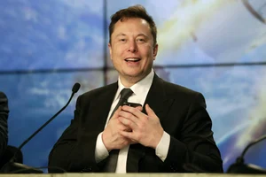 AP : Tesla CEO Elon Musk |