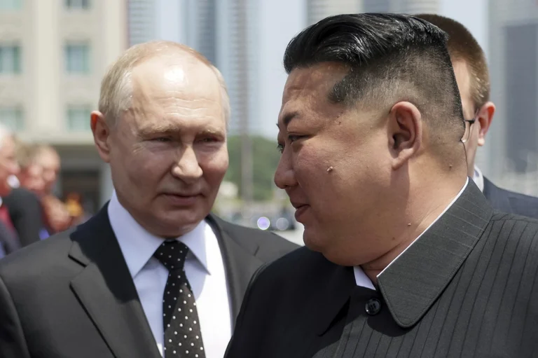 Russian President Vladimir Putin and North Korean leader Kim Jong Un | - AP