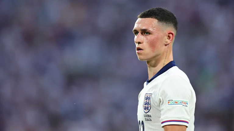 Phil Foden has returned to England to attend to a family matter - null