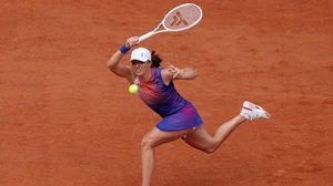 Iga Swiatek in action in the French Open semi-finals