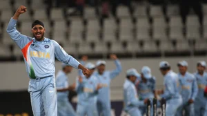 Photo: X/ @cricbuzz : India's Harbhajan Singh celebrating after hitting the stump during the bowl-out contest against Pakistan in T20 World Cup 2007.