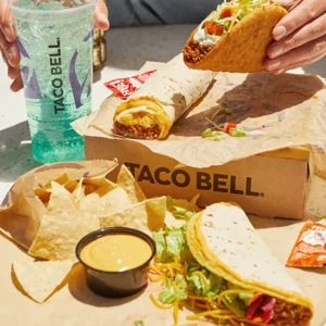 Taco Bell : Taco Bell's New Luxe Cravings Box