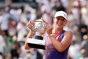 Photo: AP/Christophe Ena : France Tennis French Open