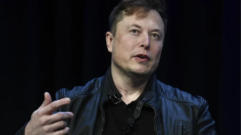 Report Alleges Elon Musk Sexually Harassed SpaceX Employees - AP 
