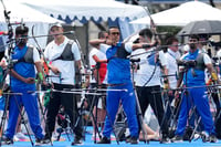 Photo: AP/Kin Cheung : Paris Olympics Archery