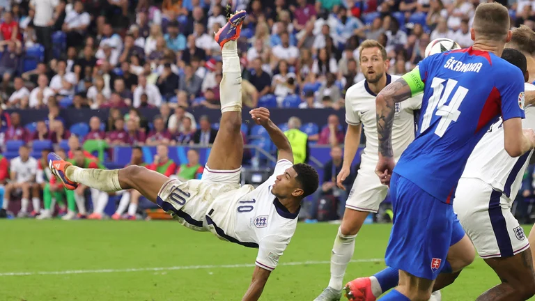 Jude Bellingham scored an overhead kick to keep England in Euro 2024 - null